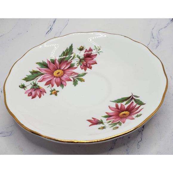 Royal Vale Bone China Pink Floral Tea Cup & Saucer Gold Trim Made In England VTG - Picture 2 of 16